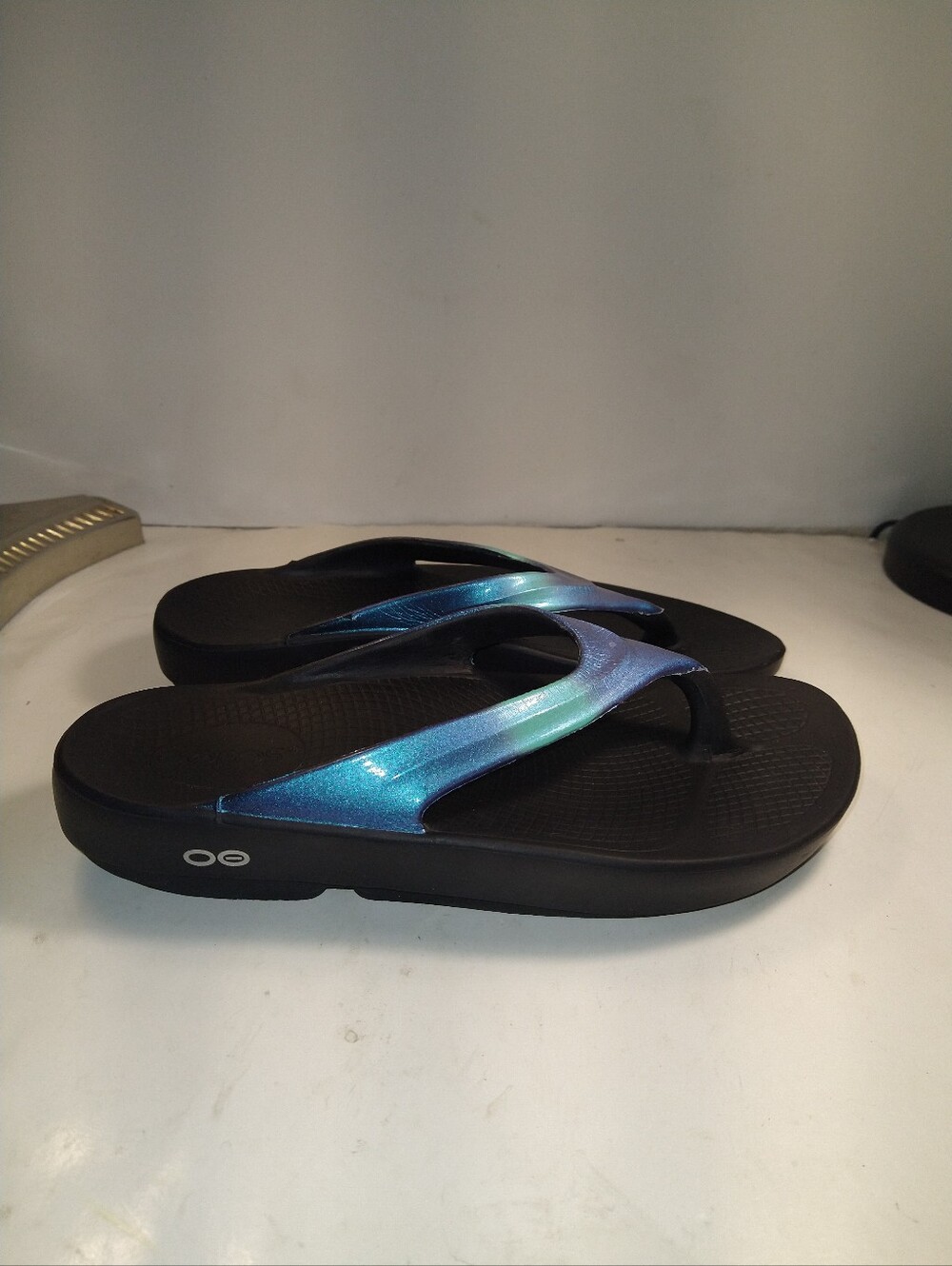 Oofos OOlala Luxe Recovery Slide Sandals Women's sz 8.